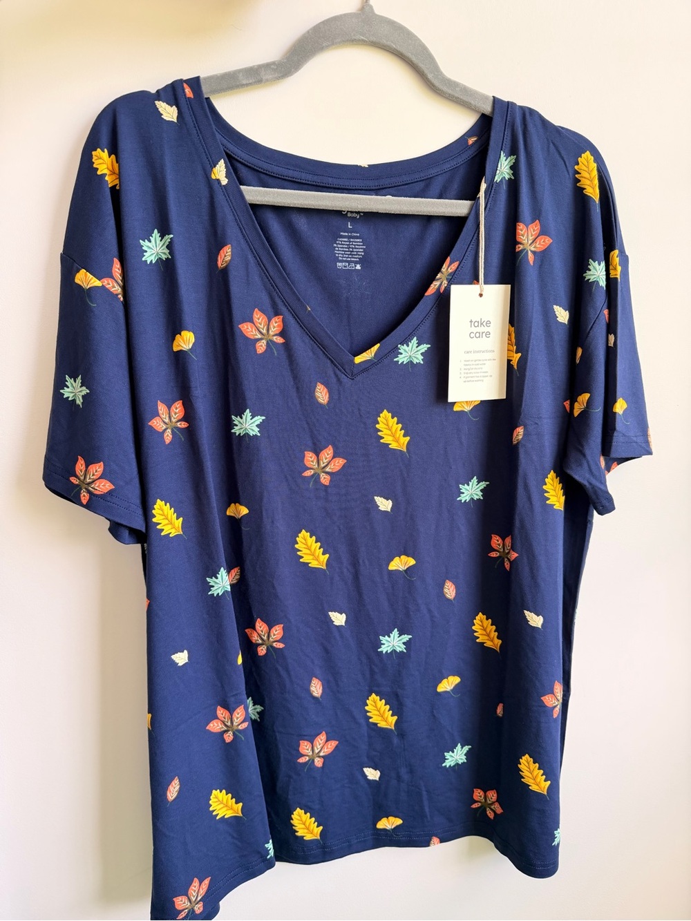 Kyte women's Bamboo V-Neck Tee